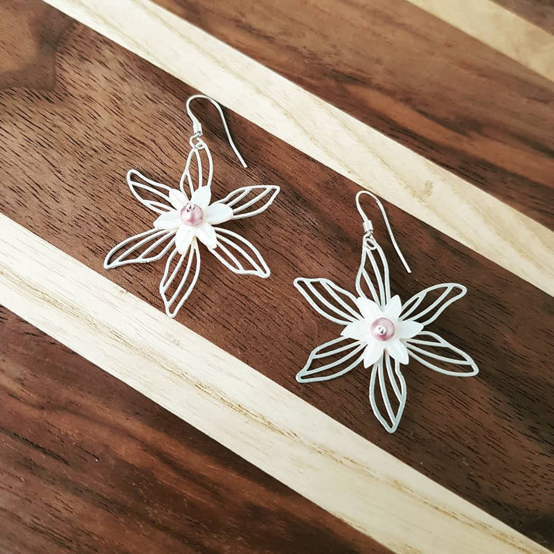 Lamina Flower Earrings
