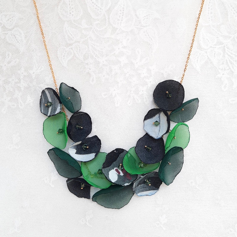 Álainn Green and Black mix Necklace