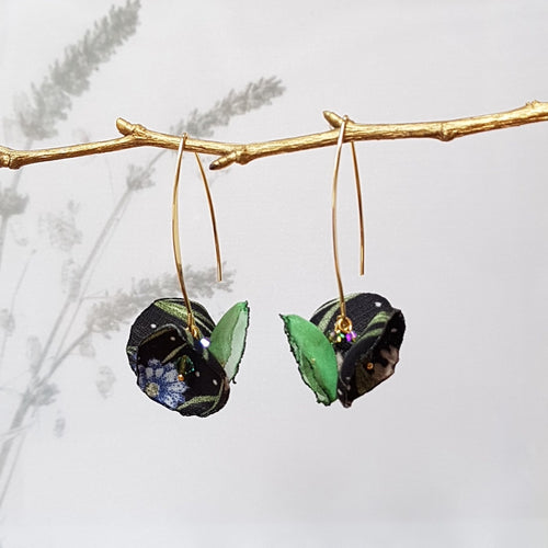 Álainn Green & Black Drop Earrings